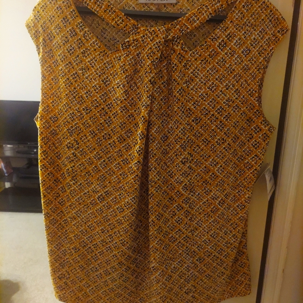 Women's Top